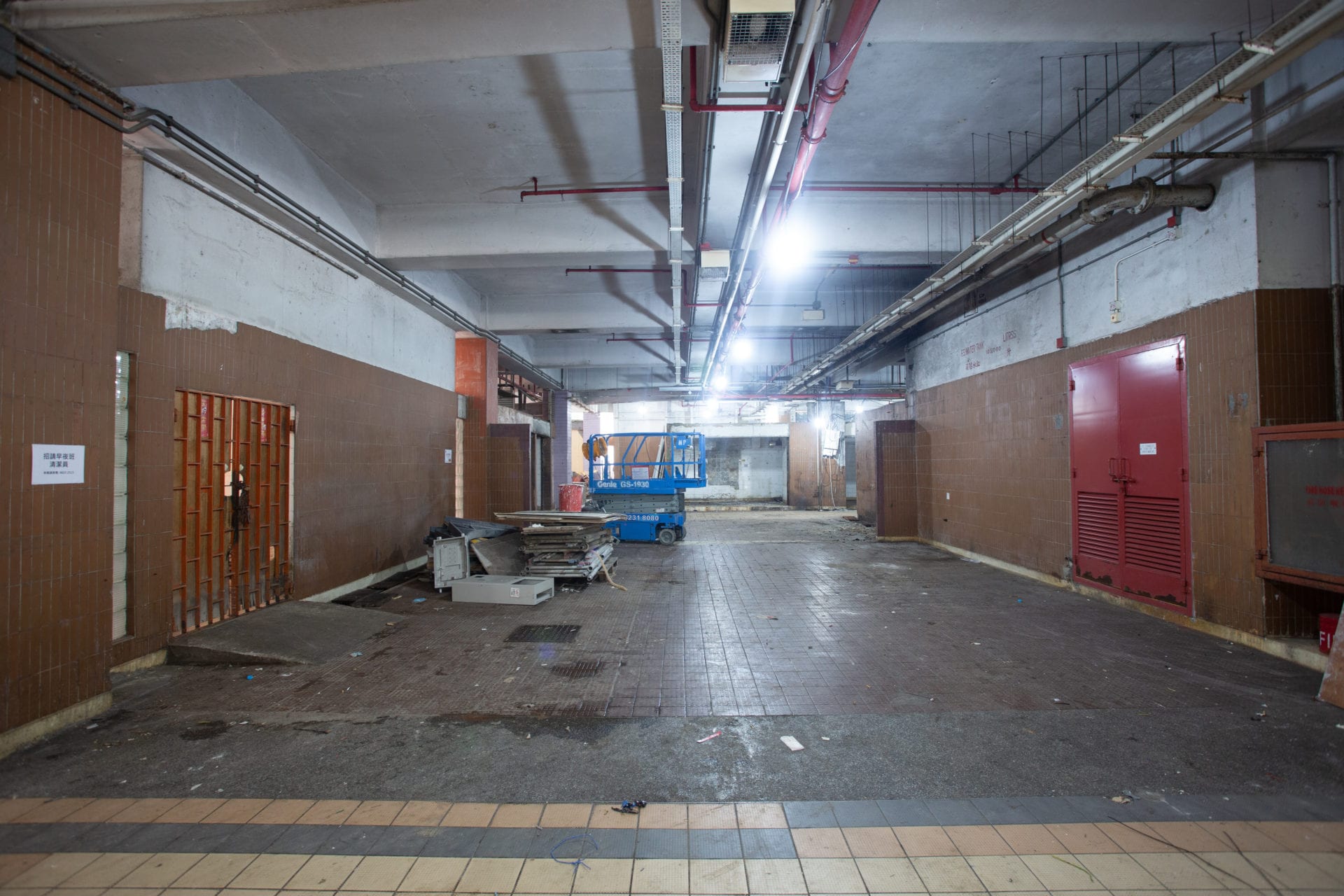 Before-wet market interior